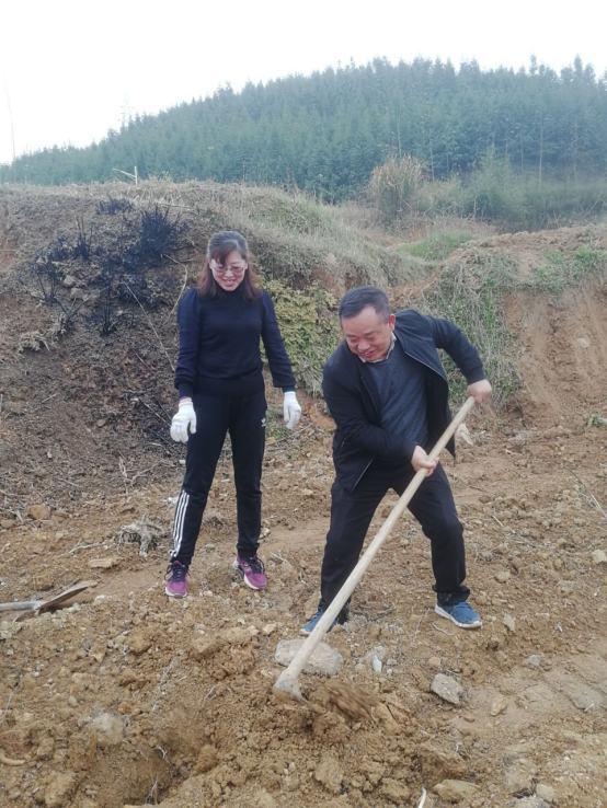 相约春天 播种绿色502.png