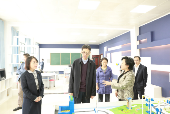 1573093156276475.png 黄国斌副厅长调研指导黄石教育信息化和校园安全工作207.png